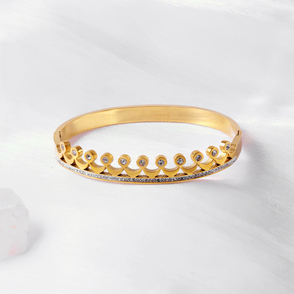 Titanium Steel Bracelet – Minimalist Gold Edition