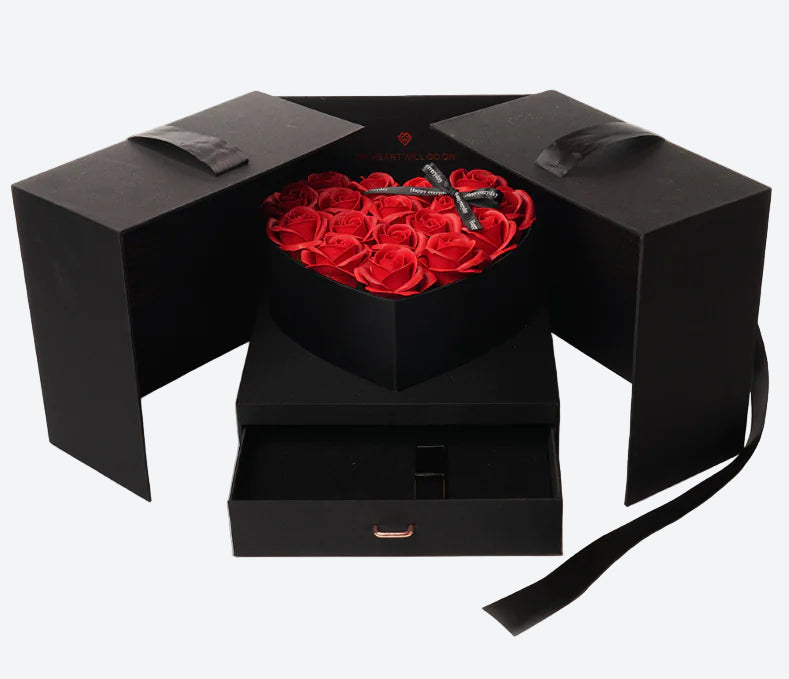 Luxury Rose Flower Gift Box – Heart Edition