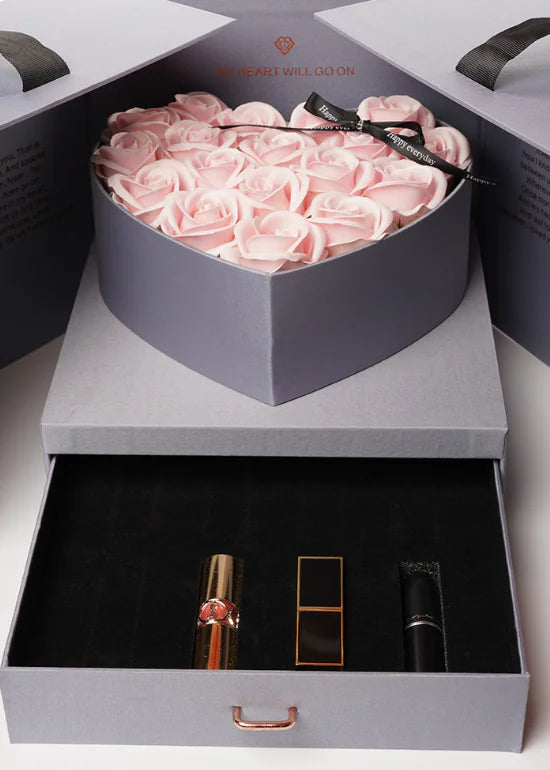 Luxury Rose Flower Gift Box – Heart Edition