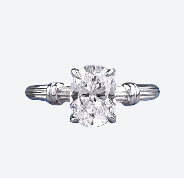 Silver Pear-Cut Diamond Ring – Classic Edition